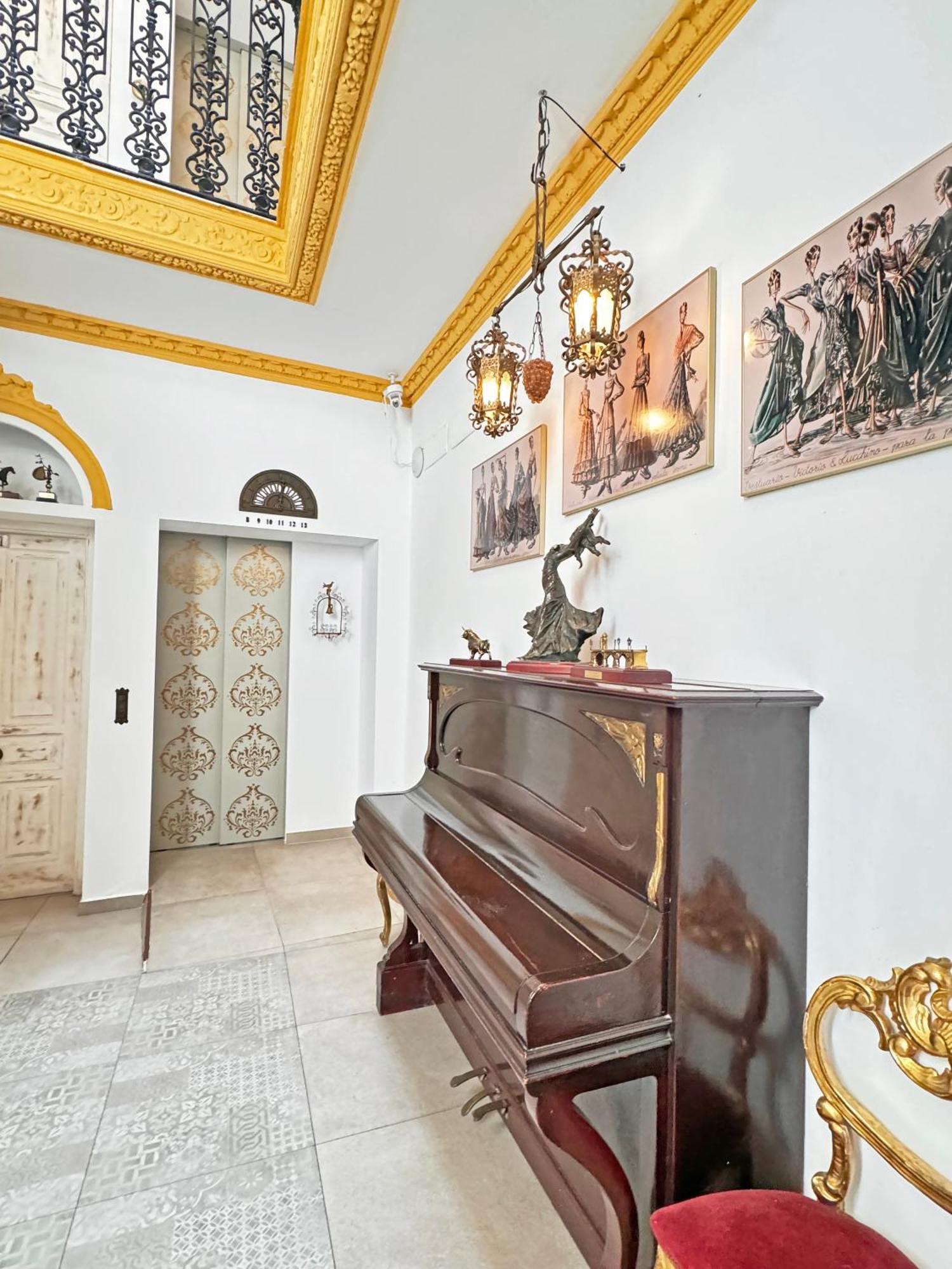 Palace House Hercules - Apartments Sevilla Exterior foto