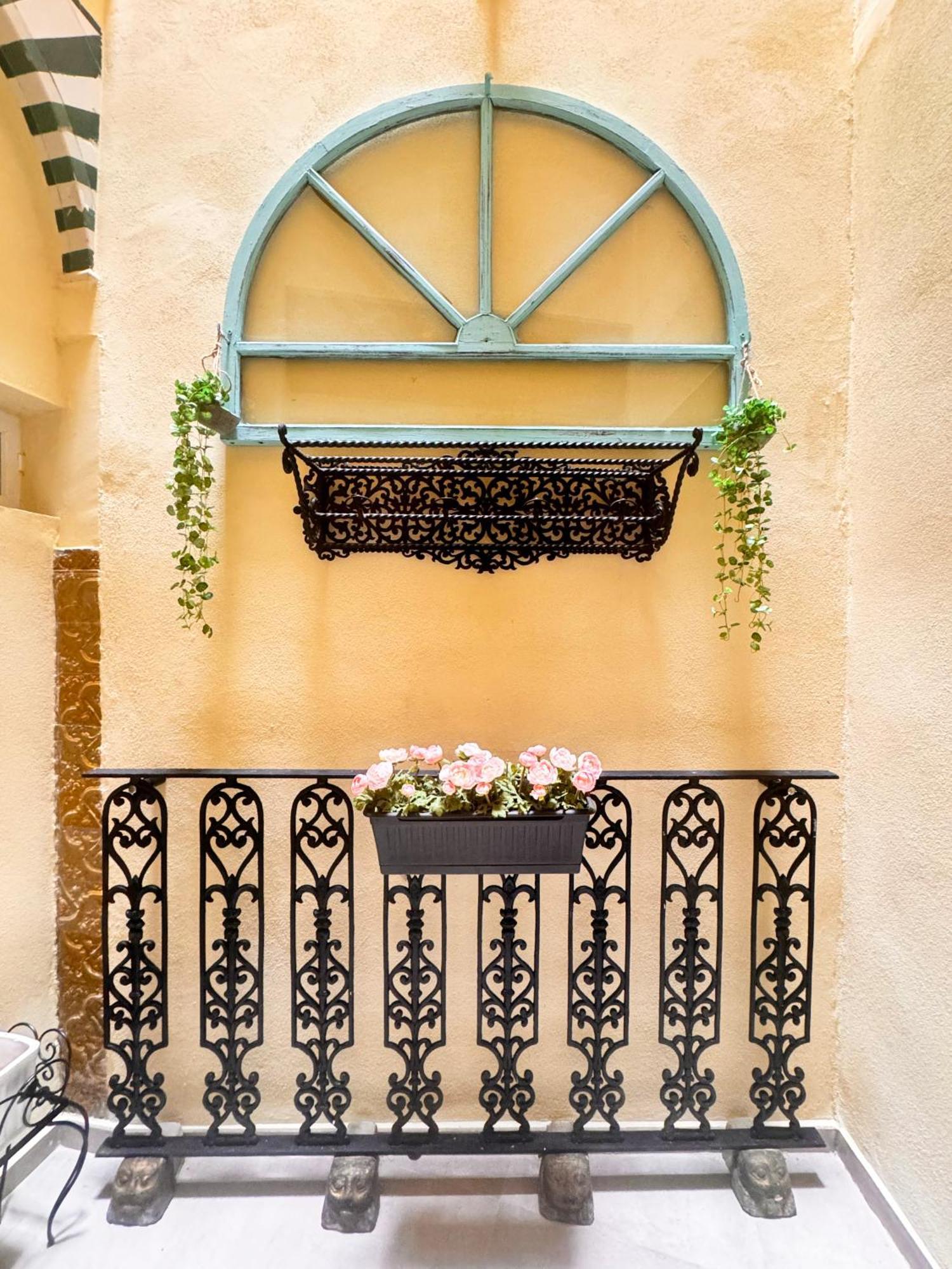 Palace House Hercules - Apartments Sevilla Exterior foto